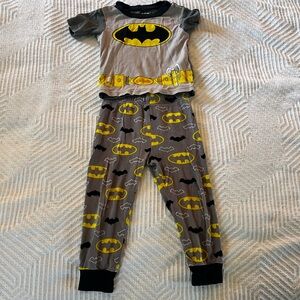 Batman Pajamas Kid's 3T Gray Yellow and‎ Black GUC